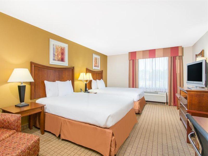 Wingate By Wyndham Savannah Pooler Bagian luar foto